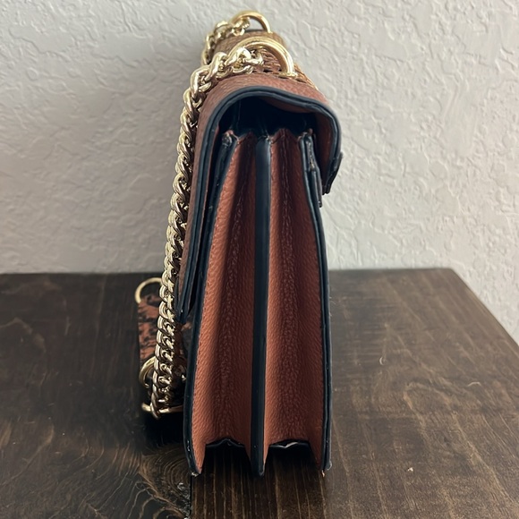 Steve Madden Straw Top Shoulder Bag - Picture 5 of 12